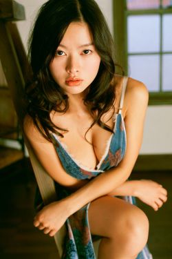 日本水蜜桃身体乳与韩国美白对比